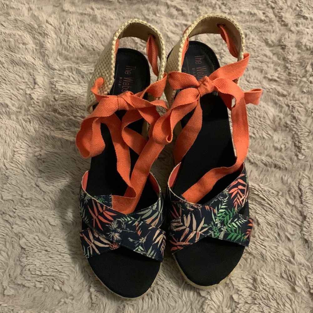 Super cute wedge (Coral strap)